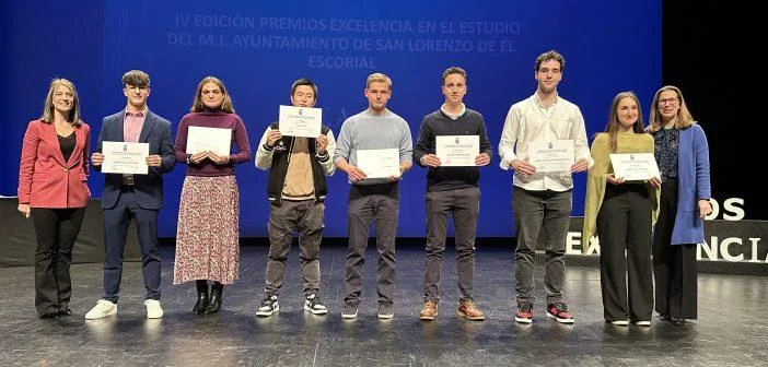 Premios-a-la-excelencia-en-el-Estudio-San-Lorenzo-2024-702x336